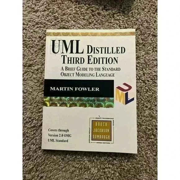 Martin Fowler UML Distilled: Brief Guide to Standard Object Modeling Language - Picture 1 of 3